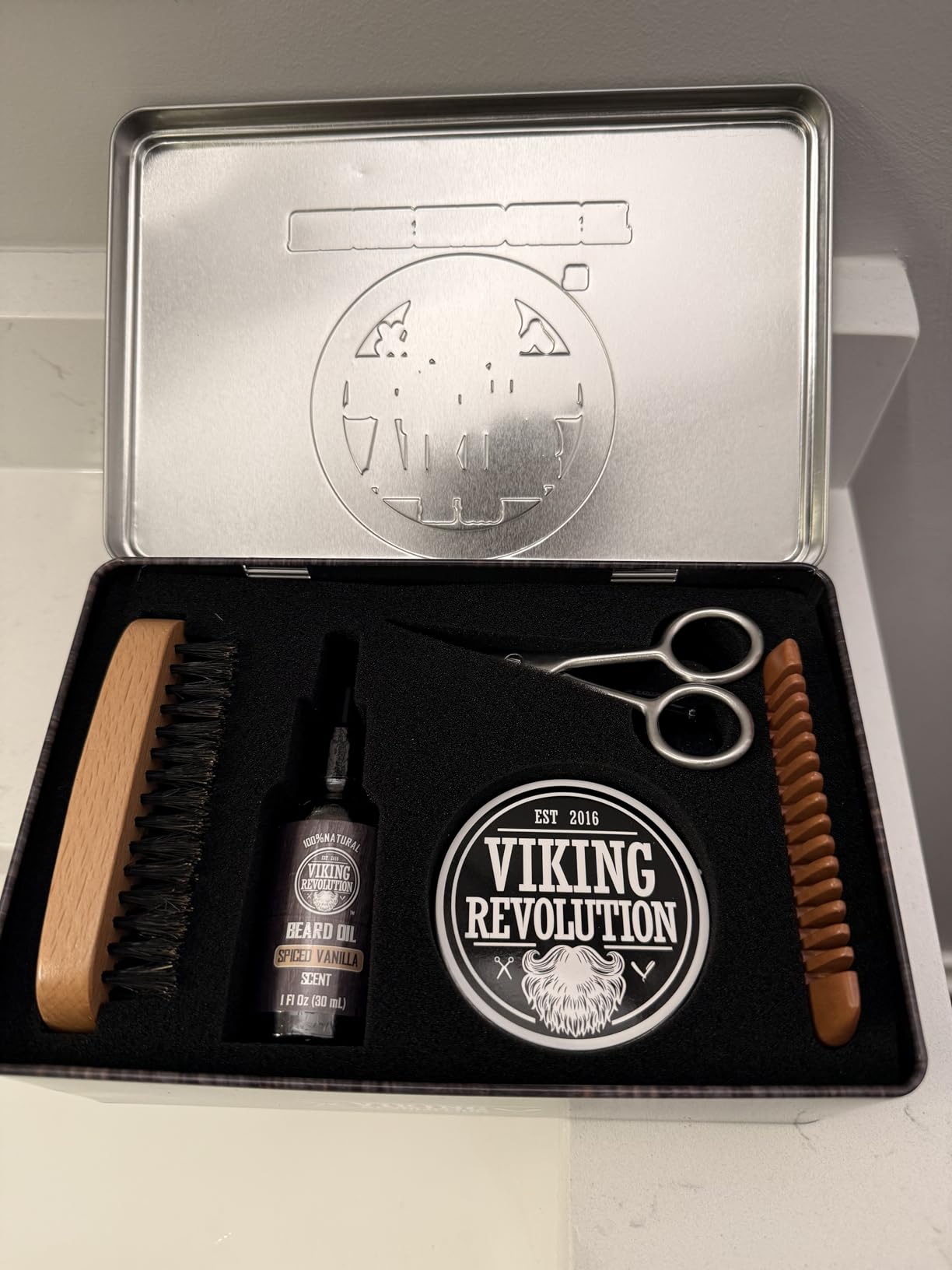 Viking Revolution Ultimate Beard Kit - Classic, 5 Pcs with Metal Box | Includes Beard Brush, Beard Comb, Beard Balm, Beard Oil, Beard & Moustache Scissors customer photo 2