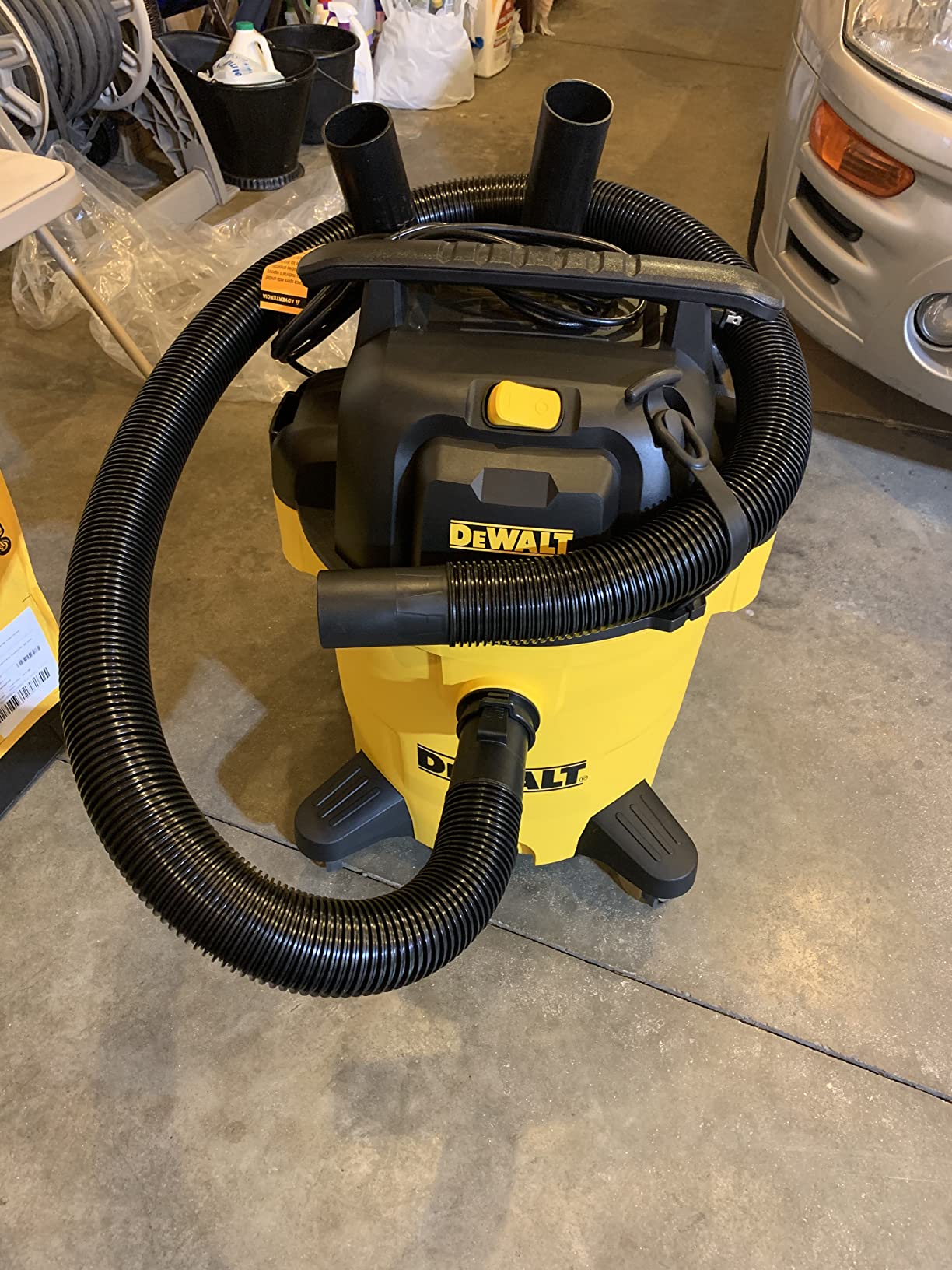 DEWALT 12 Gal. 5.5 HP Poly Wet/Dry Vacuum with Hose and Accessories DXV12P customer photo 1