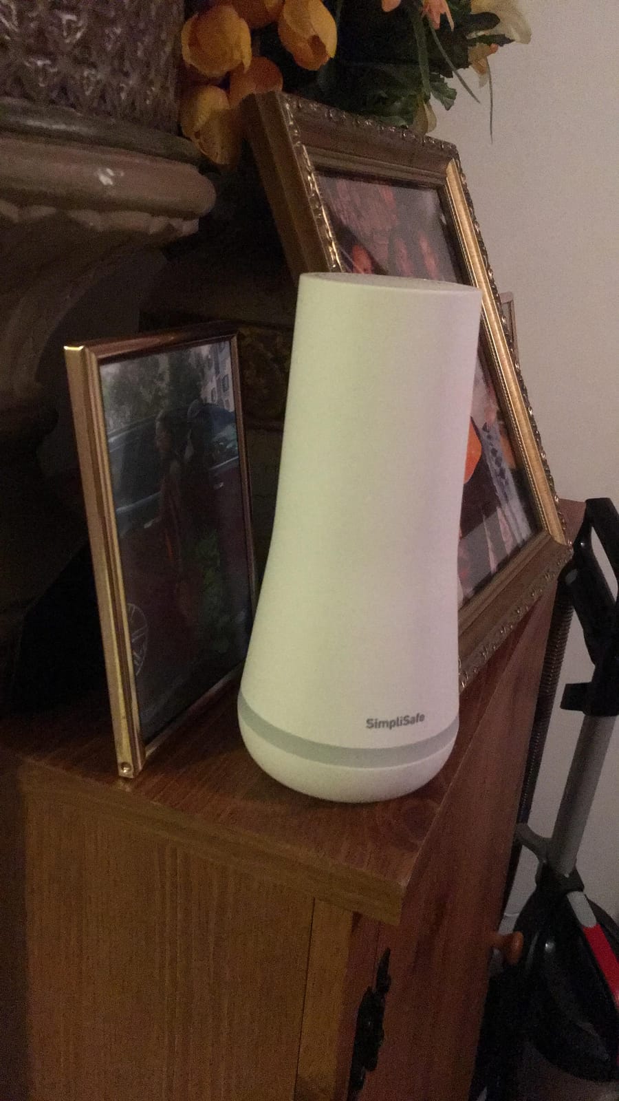 SimpliSafe 8 Piece Wireless Home Security System - Optional 24/7 Professional Monitoring - No Contract - Compatible with Alexa and Google Assistant, White customer photo 2