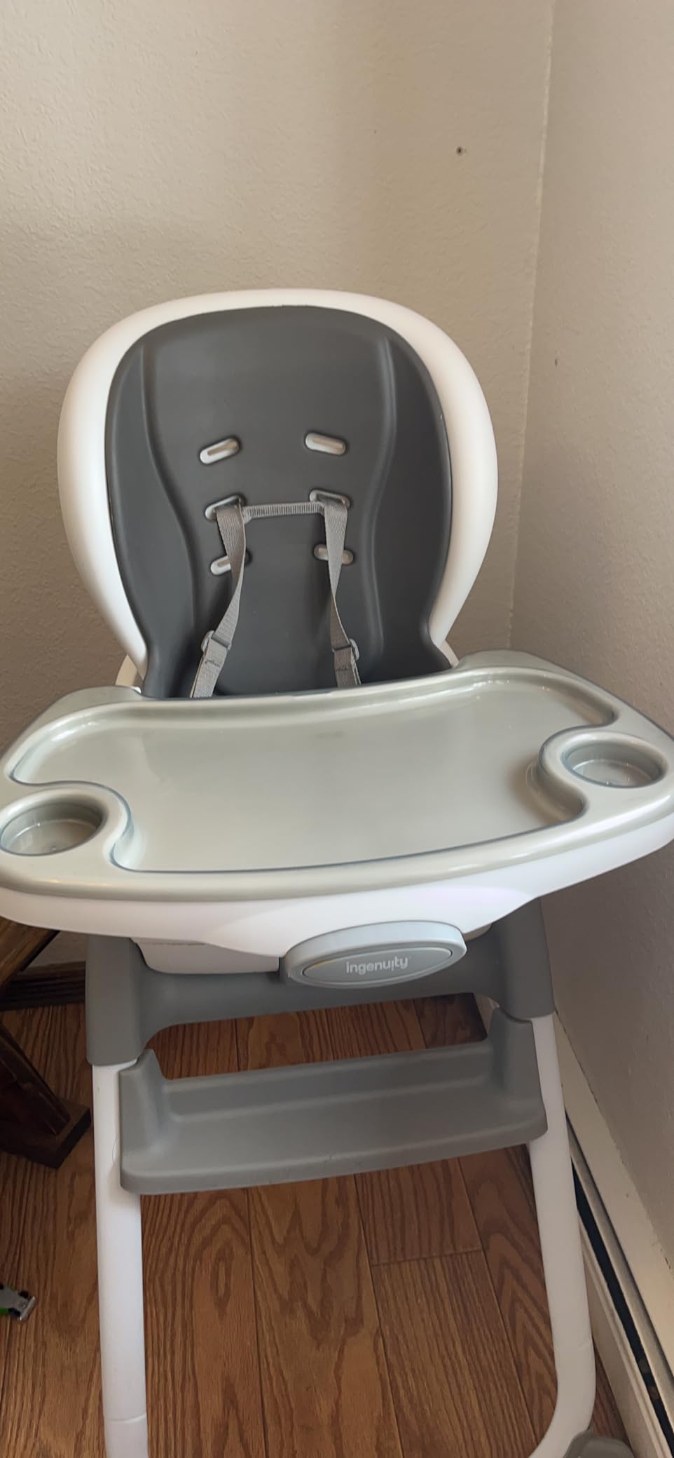 Ingenuity SmartClean Trio Elite 3-in-1 High Chair, Use 6 Months to 5 Years, Includes Dishwasher-Safe Tray, Convertible to Booster Seat & Toddler Chair customer photo 1