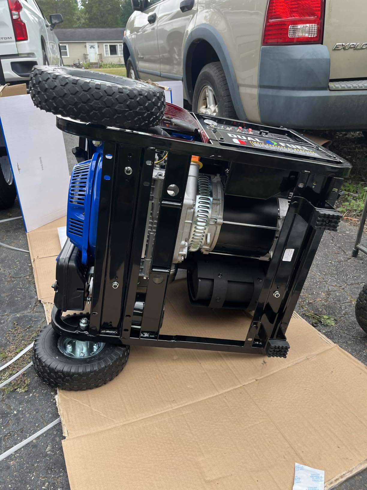 DuroMax XP13000EH 13,000-Watt Dual Fuel Portable Generator - Gas & Propane, Electric Start, Whole Home Backup Power, Transfer Switch Ready, RV & Emergency Ready customer photo 2