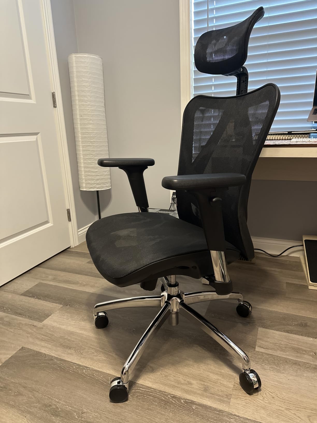 SIHOO M18 Ergonomic Office Chair, Mesh Back Desk Chair with Headrest customer photo 1