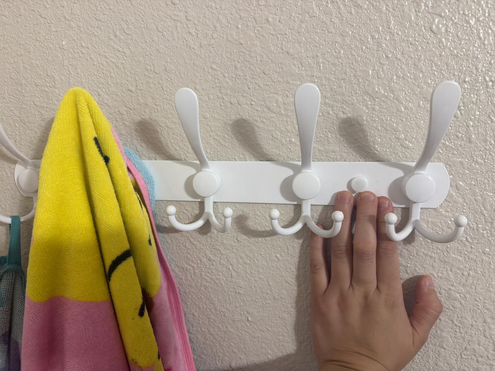 Dseap Coat Rack Wall Mounted - 5 Tri Hooks, Heavy Duty, Stainless Steel, Metal Coat Hook Rail for Coat Hat Towel Purse Robes Mudroom Bathroom Entryway (Black, 2 Packs) customer photo 2
