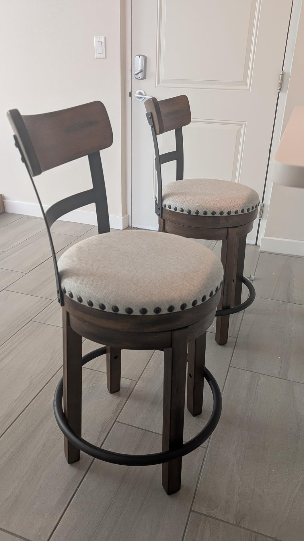Signature Design by Ashley Valebeck Counter Height Bar Stool, Brown customer photo 1