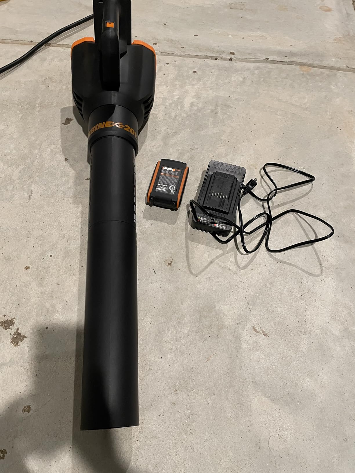 WORX Cordless Leaf Blower, 20V Electric Blower for Daily Lawn Care, WG547 customer photo 2