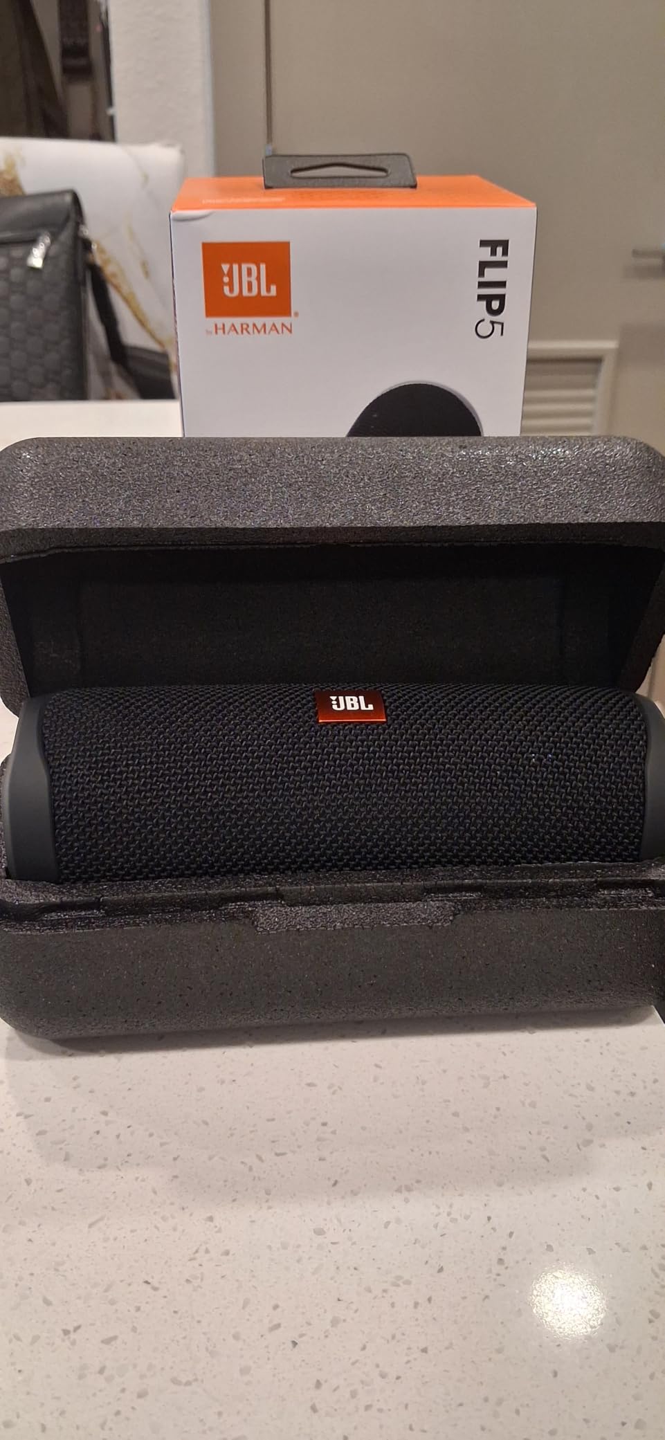 JBL FLIP 5, Waterproof Portable Bluetooth Speaker, Black, Small - Sounds better than ever, Bring the party anywhere, Make a splash with IPX7 waterproof design, A rainbow of colours customer photo 2