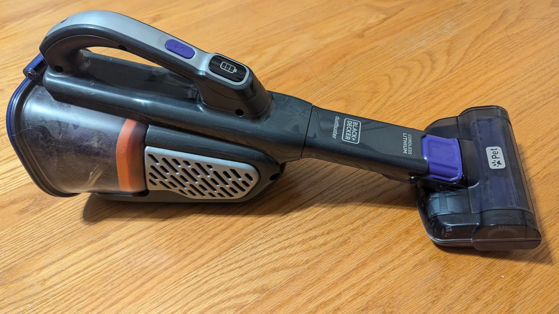 BLACK+DECKER Dustbuster Furbuster Pet Hair Vacuum with Motorized Pet Hair Brush, Handheld Vacuum Cordless for Home and Car, Rechargeable, Portable, Powerful Suction, AdvancedClean (HHVK515JP07) customer photo 1