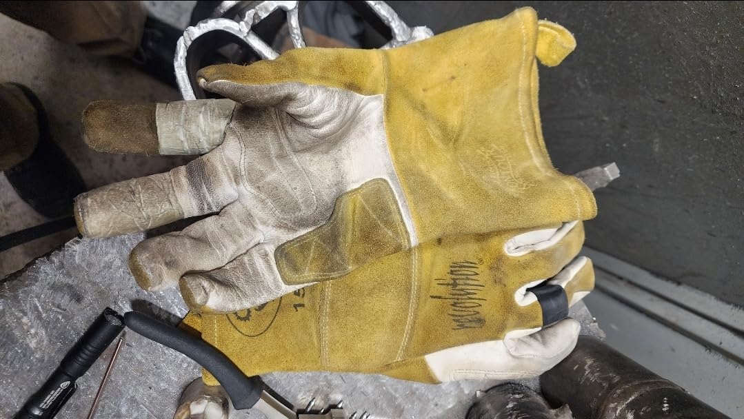 Caiman Premium Goat Grain TIG/Multi-Task Welding Gloves, Split Cowhide Back, 4-Inch Extended Cuff, White/Gold, Large (1540-5) customer photo 1