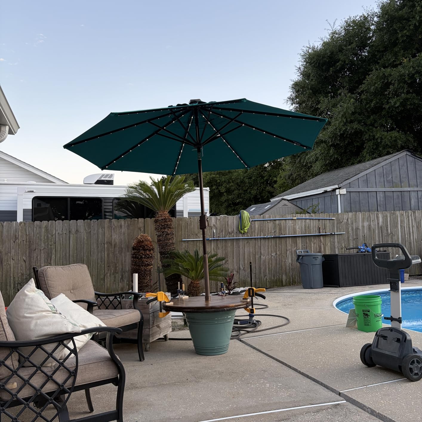 EliteShade USA 10-Year-Non-Fading 9ft Market Patio Umbrella, Commercial Grade Table Sun Umbrella with 80 Solar LED Lights, Crank Open, Windproof & UPF 50+ UV Protection for Garden, Deck, Pool, Backyard, Navy Blue customer photo 1