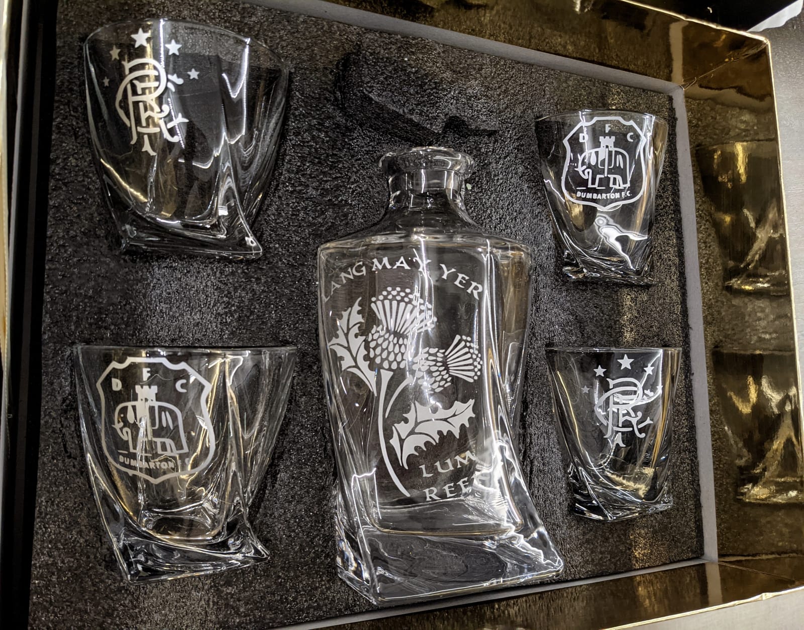 LIGHTEN LIFE Whiskey Decanter Set for Men - Whiskey Decanter with 4 Whiskey Glasses in Gift Box, Non-Lead Glass for Bourbon and Liquor - Perfect for Dad, Husband, Retirement, Whiskey Lovers customer photo 1