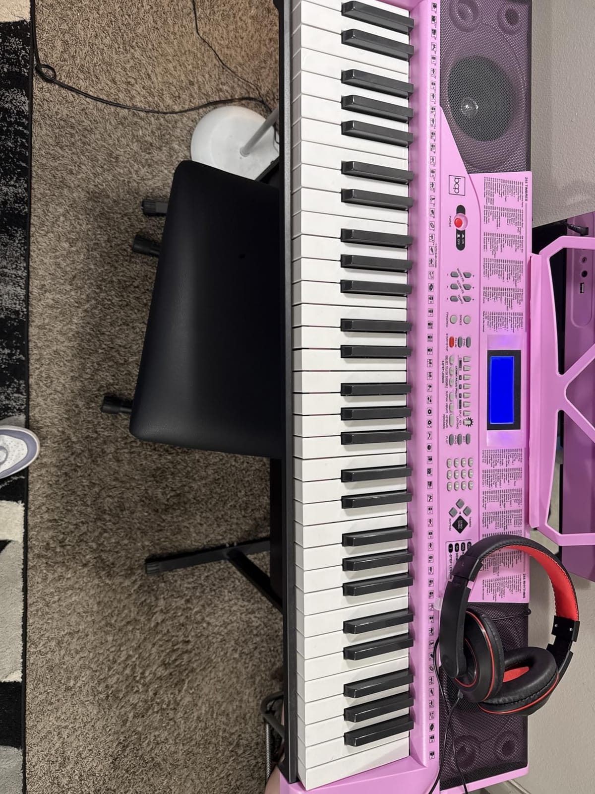 Best Choice Products 61-Key Beginners Complete Electronic Keyboard Piano Set w/Lighted Keys, LCD Screen, Headphones, Stand, Bench, Teaching Modes, Note Stickers, Built-In Speakers - Black customer photo 1
