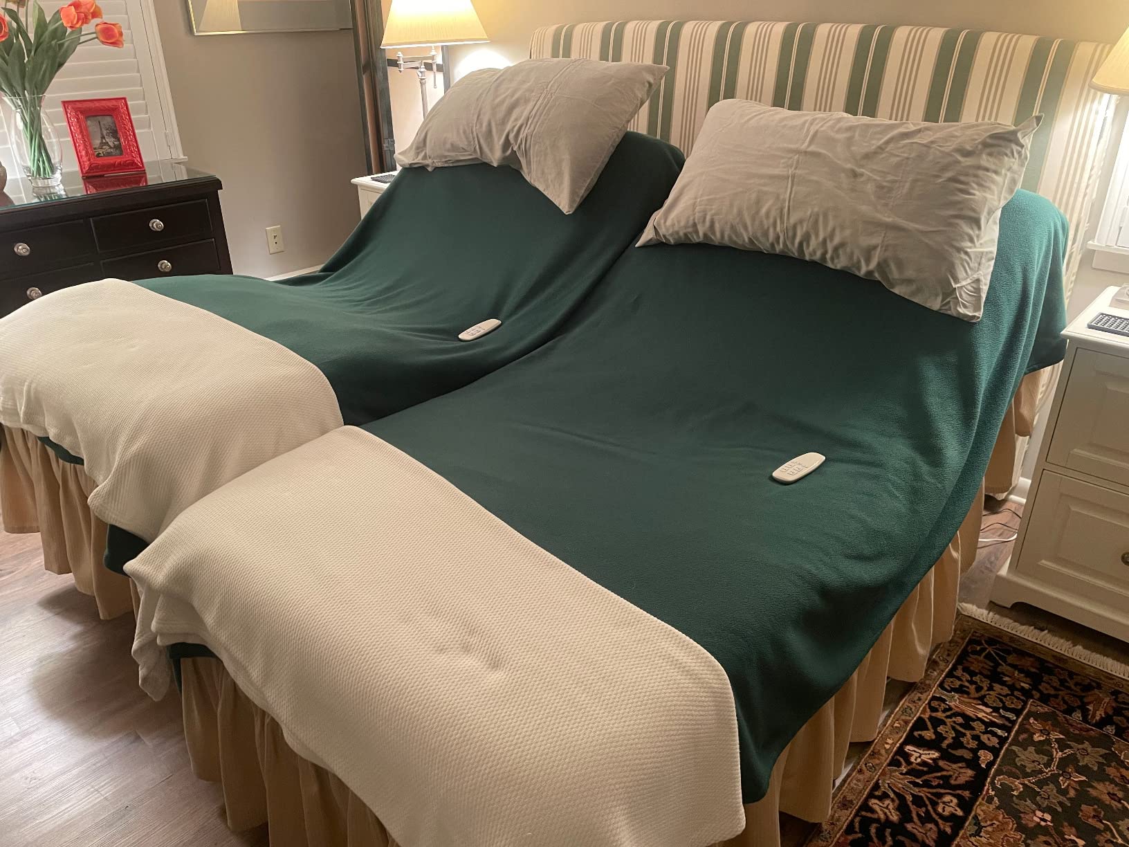 Lucid L150 Adjustable Bed Frame - Head & Foot - Wireless Remote, Full customer photo 1