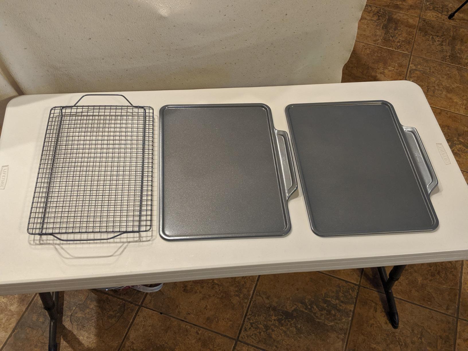 All-Clad Pro-Release Nonstick 10-Piece Bakeware Set customer photo 1