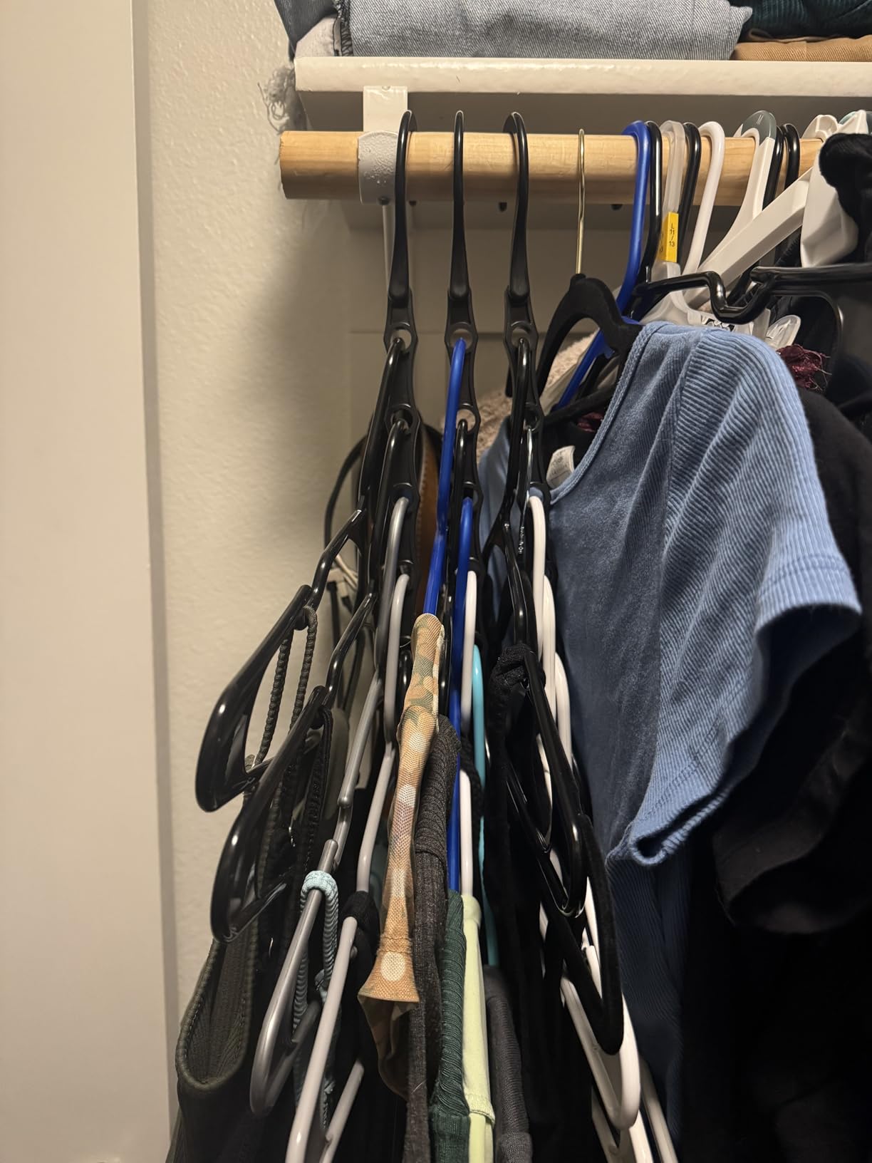 AMKUFO 6 Pack-Closet-Organizers-and-Storage, Space-Saving-Hangers Black customer photo 1
