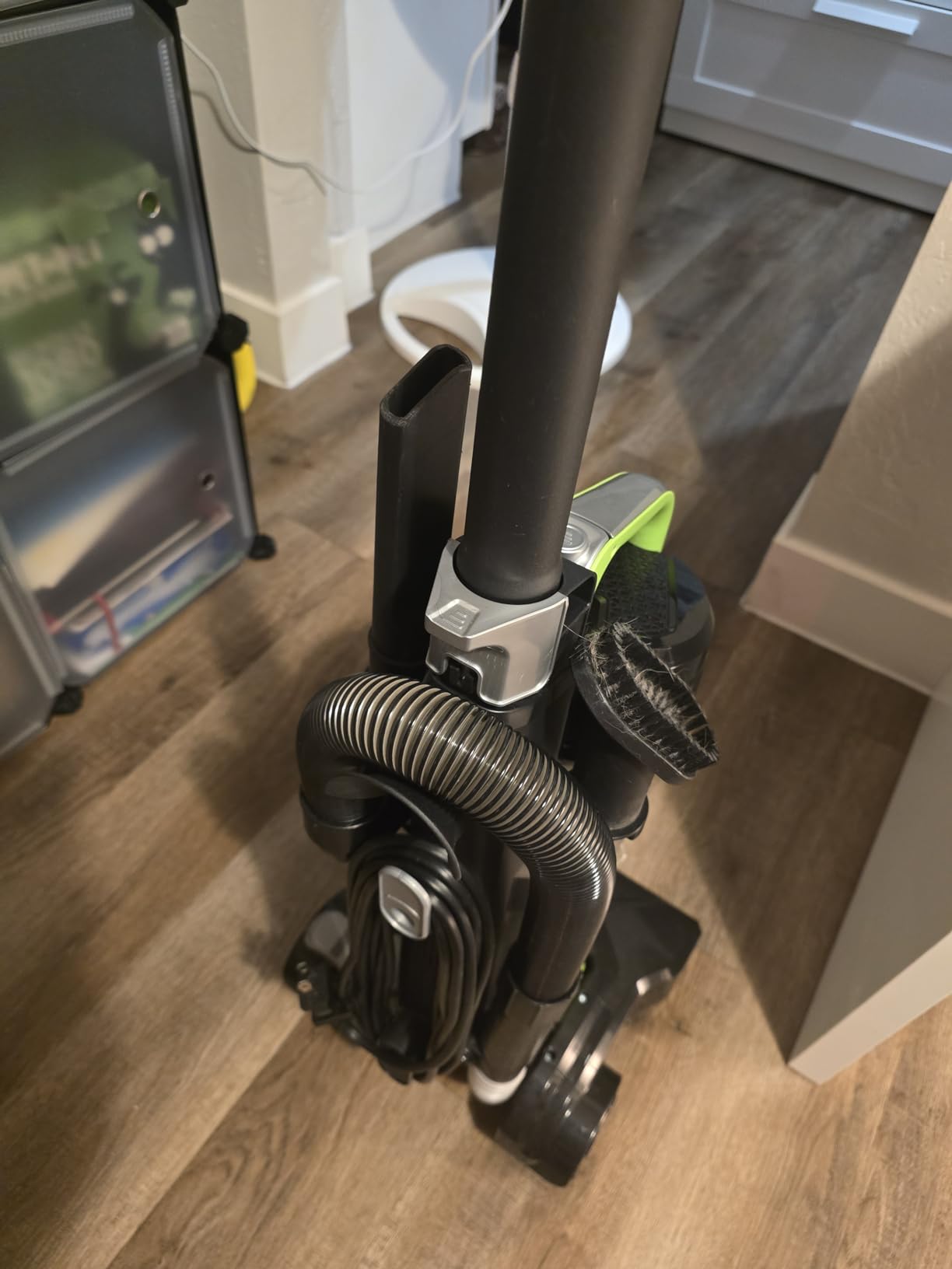 Eureka Vacuum Cleaners for Home,Airspeed Ultra-Lightweight, NEU10AE4 customer photo 1
