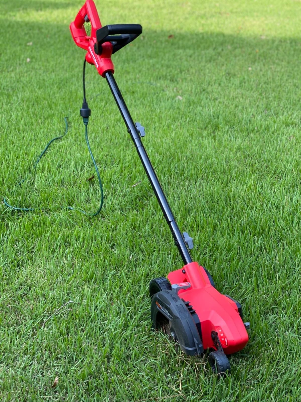 CRAFTSMAN Lawn Edger Tool, Corded, 12 Amp (CMEED400) customer photo 2