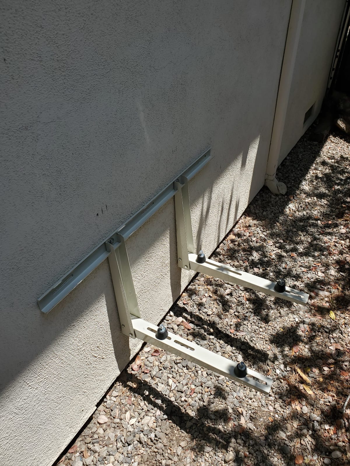 Cooper & Hunter 18,000 BTU 230V Wall Mount Mini Split AC, 19.2 SEER2 customer photo 1