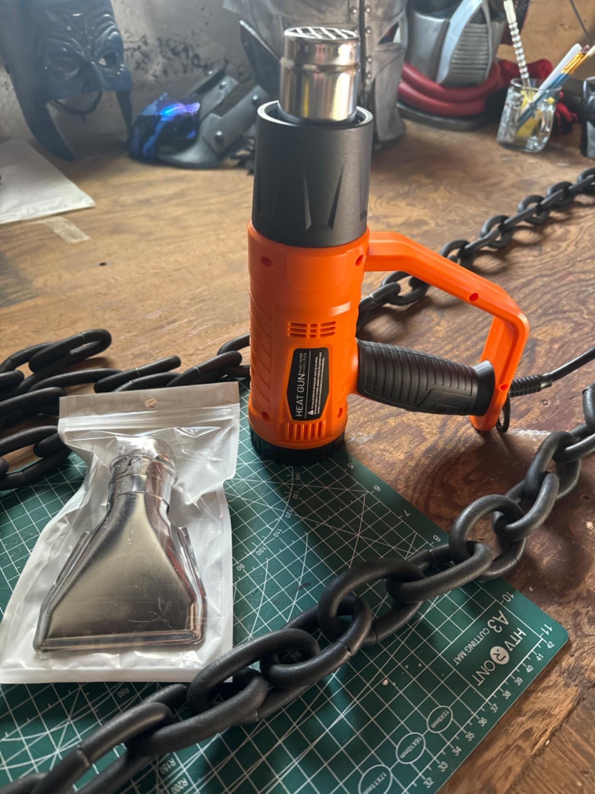 SEEKONE Heat Gun 1800W with 1112℉&752℉ 2 Temperature Settings for Crafting customer photo 1