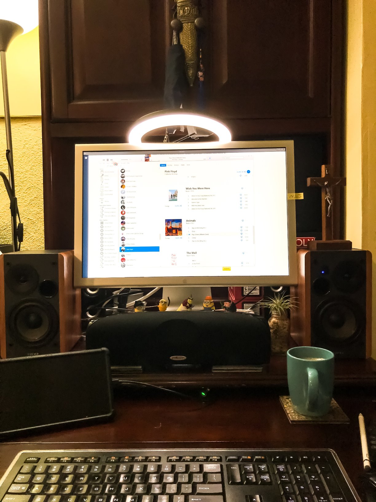 Edifier R1280DBs Active Bluetooth Bookshelf Speakers - Optical Input - 2.0 Wireless Studio Monitor Speaker - 42W RMS with Subwoofer Line Out - Wood Grain customer photo 1