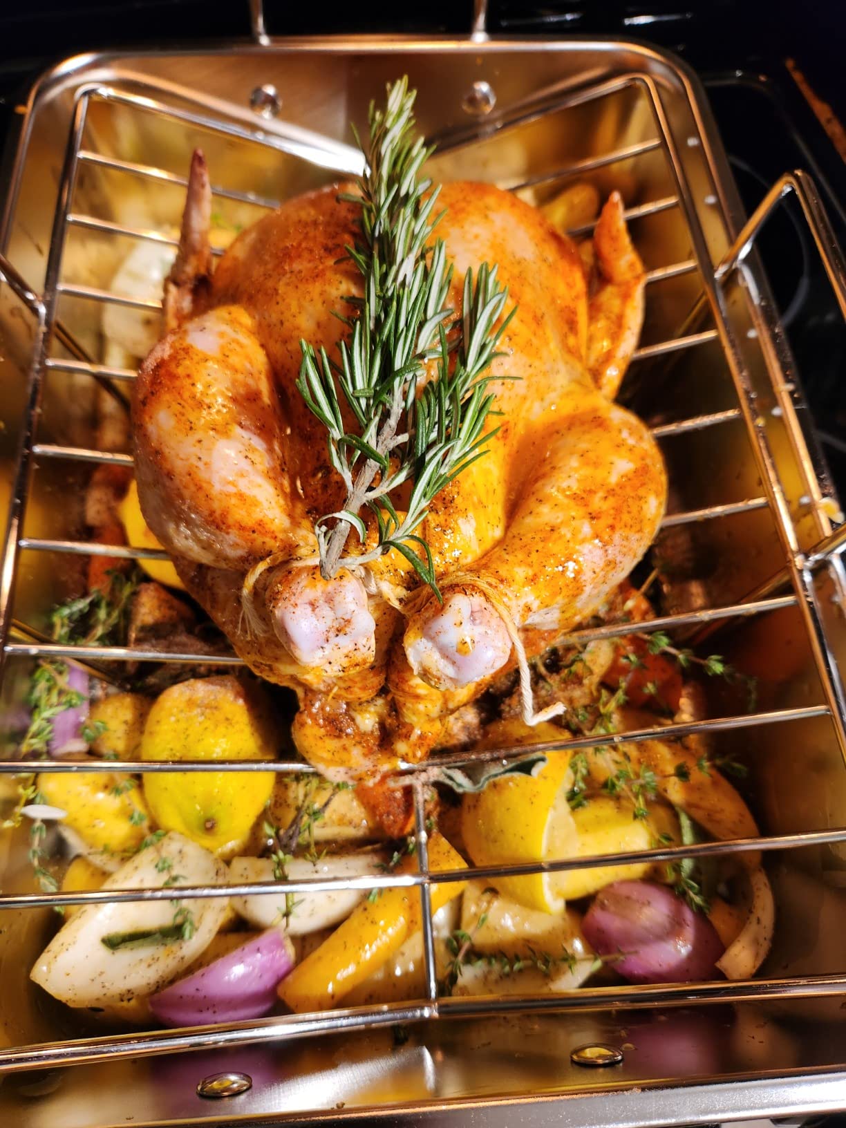 E-far Roasting Pan, 16 x 11.5 Inch Stainless Steel Turkey Roaster with V-shaped & Flat Rack, Non-toxic & Heavy Duty Deep Broiling Pan, Dishwasher Safe - Large customer photo 1