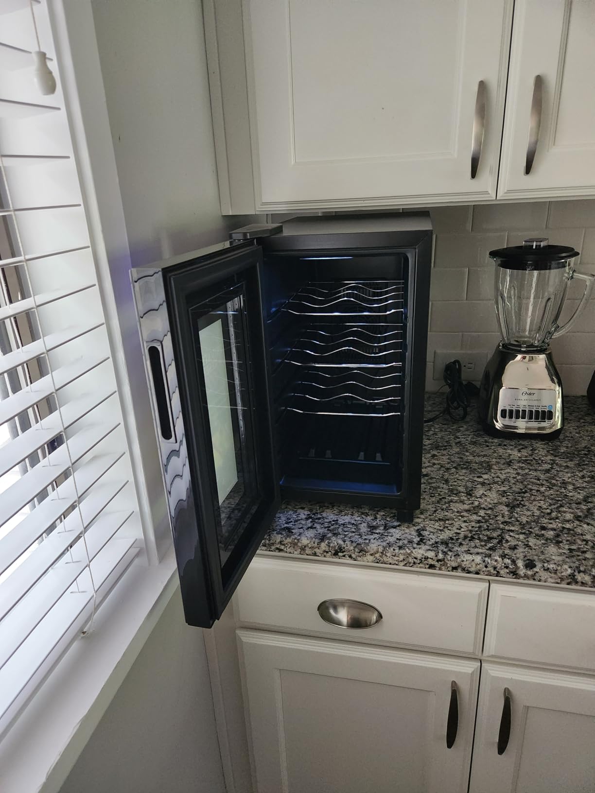 Cuisinart CWC-800CEN 8-Bottle Private Reserve Wine Cellar customer photo 2