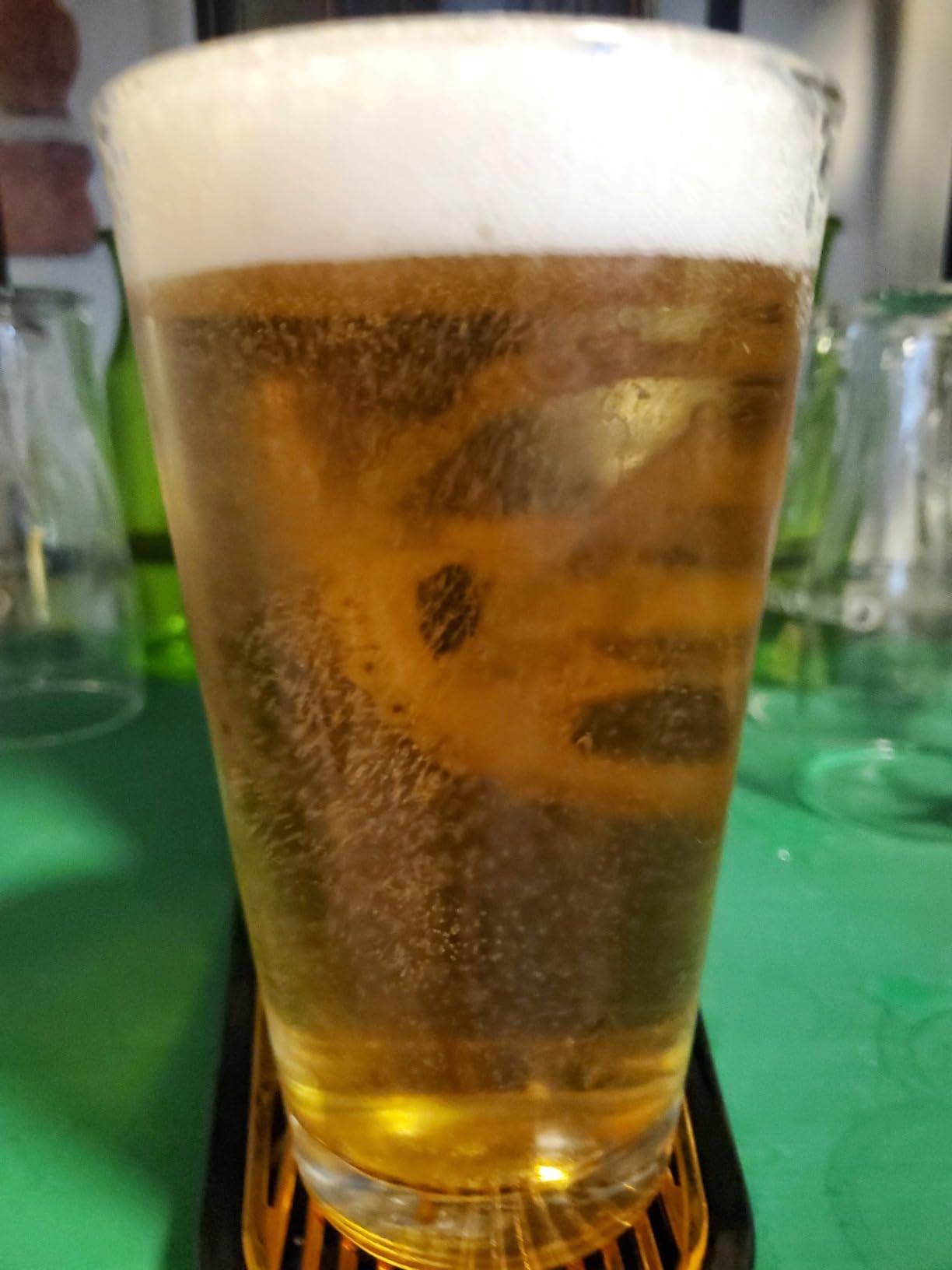 GREEN HOUSE: Draft Pour Beer Dispenser & Ultra Fine Foam Maker | Mini Kegerator for Home. Ultra Fine Foam covering as lid makes regular beer taste delicious and keep longer customer photo 1