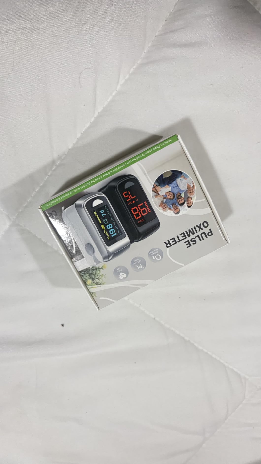 Fingertip Pulse Oximeter Blood Oxygen Saturation Monitor Pulse Ox, Heart Rate and Fast Spo2 Reading Oxygen Meter with OLED Screen Included Lanyard and 2 X AAA Batteries customer photo 2