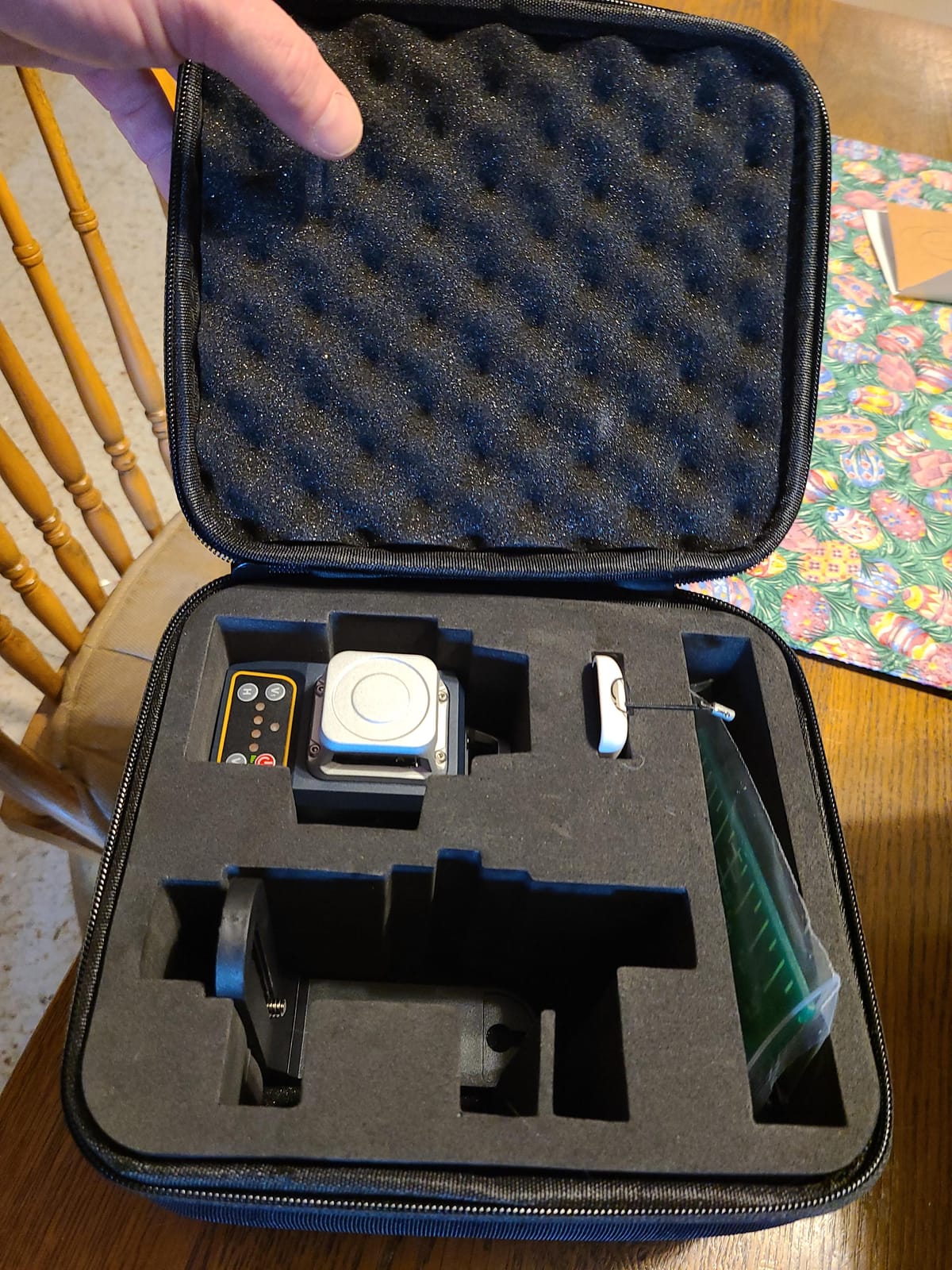 CIGMAN Laser Level Self Leveling 3x360° for Picture Hanging & Construction customer photo 2