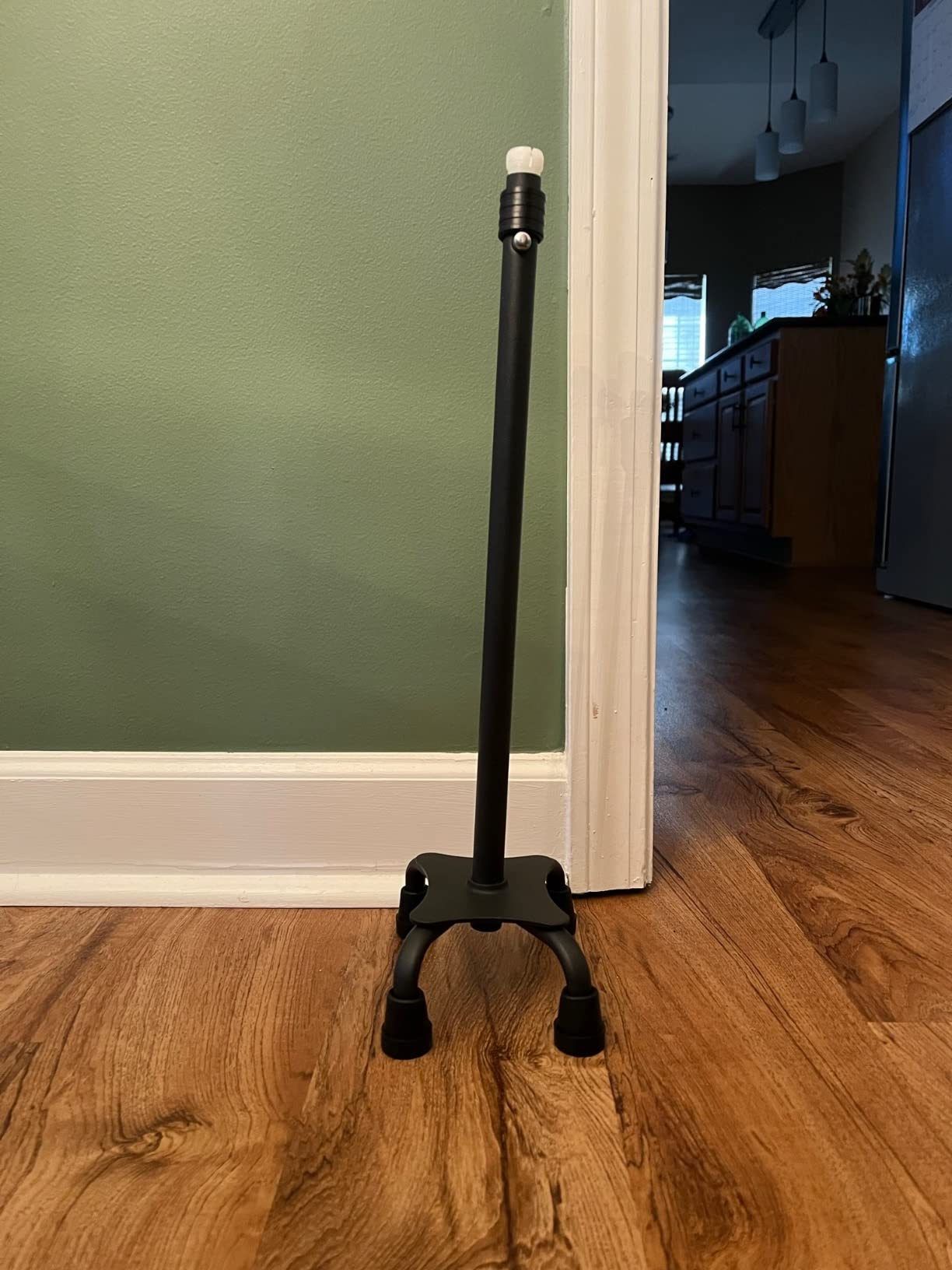 BeneCane Quad Cane Adjustable Walking Cane with Offset Soft Cushioned Handle for Men & Women Lightweight Comfortable with 4-Pronged feet for Extra Stability customer photo 1