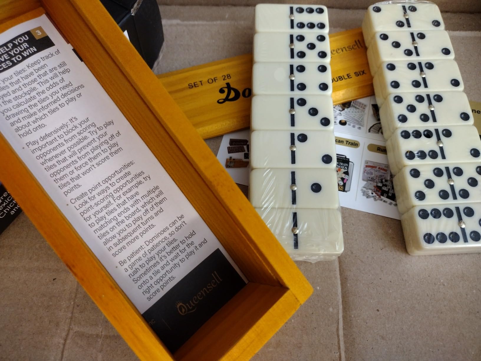 Queensell Dominos Set for Adults, Double 6 Dominoes Set with 28 Tiles in Wooden Case, Classic Dominoes, Family Board Game for Kids & Adults, Travel Game for Family Game Night, Juegos de Mesa customer photo 2