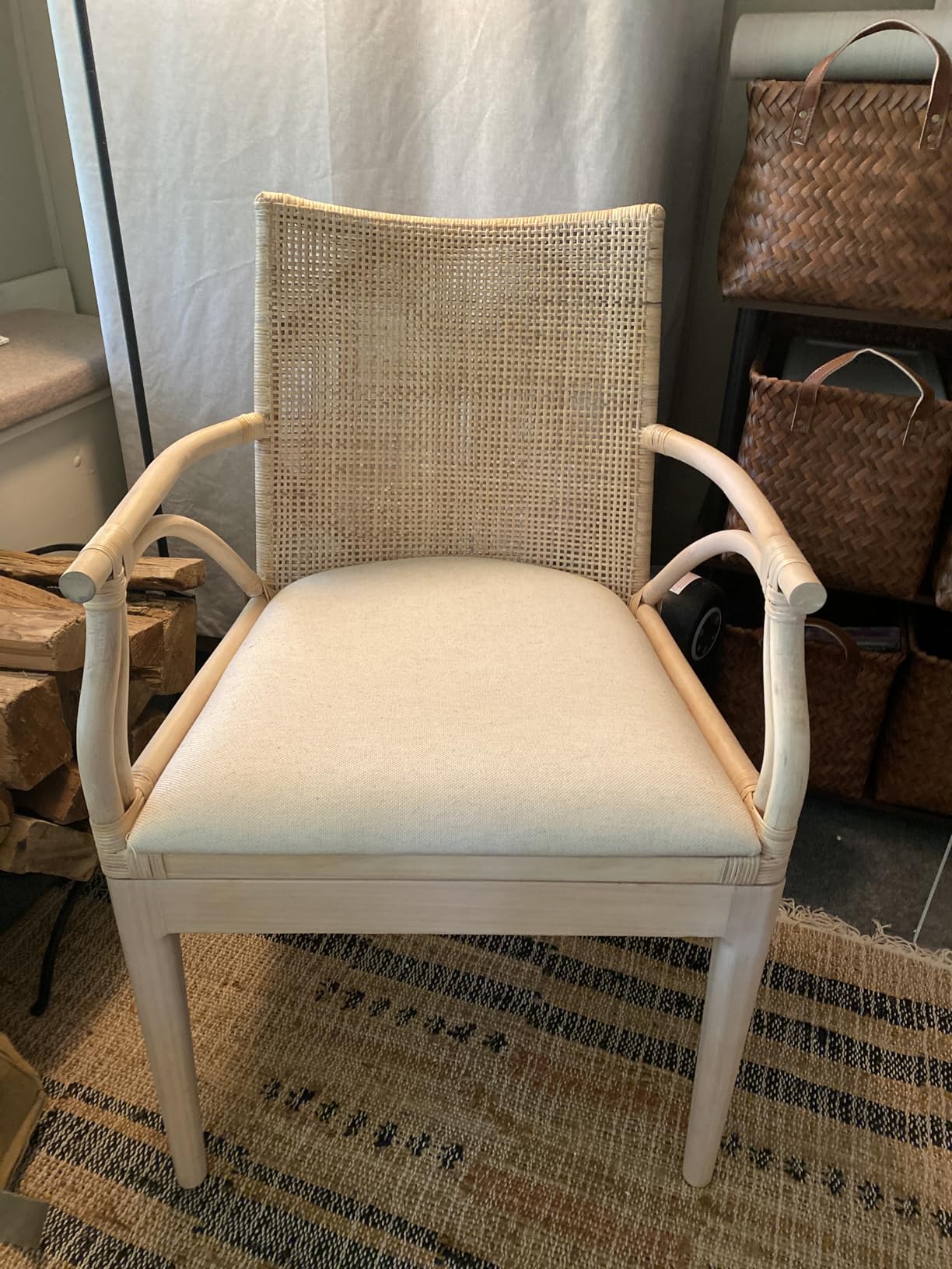 SAFAVIEH Gianni Wood Accent Chair, 19.8