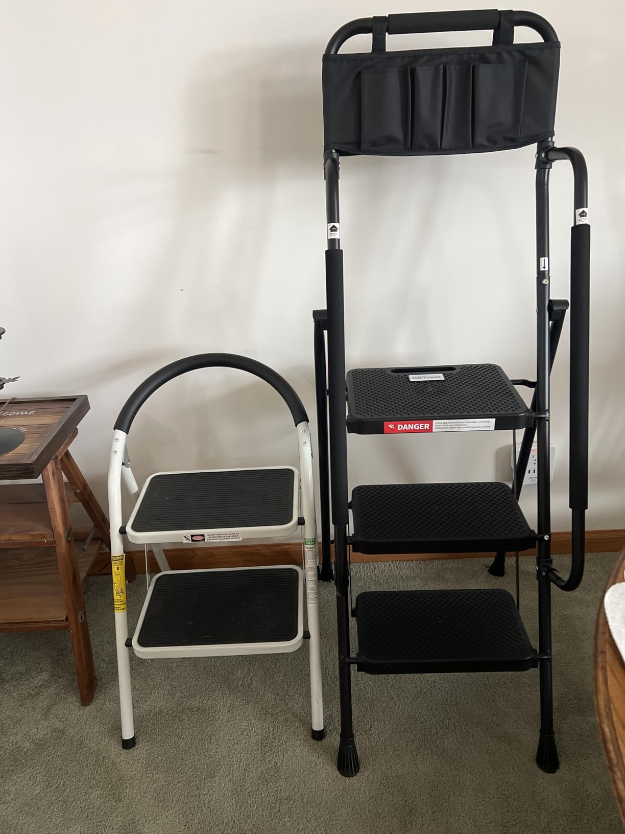 HBTower Step Ladder with Handrails, 4 Step Ladder with Attachable Tool Bag customer photo 2