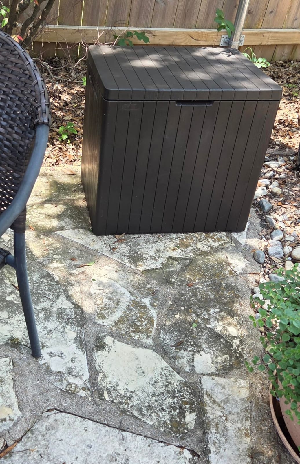 Keter City 30 Gal Outdoor Storage Box and Patio Side Table | Grey, Resin, Compact, Waterproof, Lockable, Easy Assembly, Organization, Pool Accessories Storage customer photo 1