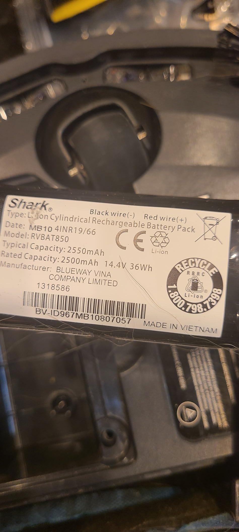 Shark AV2501S AI Ultra Robot Vacuum, with Matrix Clean, Home Mapping, 30-Day Capacity HEPA Bagless Self Empty Base, Perfect for Pet Hair, Wifi, Dark Grey customer photo 1