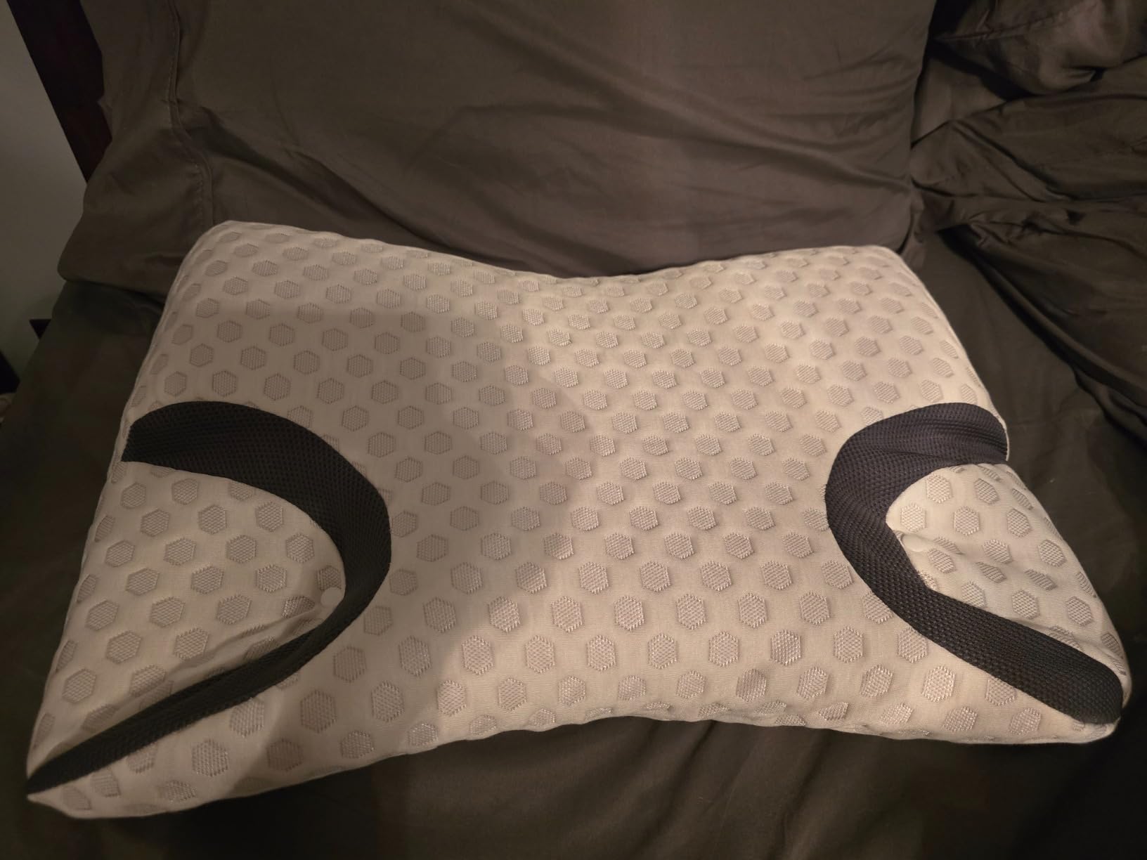 HSA/FSA CPAP Pillow for Side Sleepers – Fits All CPAP Mask Types – Adjustable Memory Foam with Contoured Cutouts for Side, Back & Stomach Sleepers – Reduces Air Leaks & Mask Pressure a Better Sleep customer photo 2