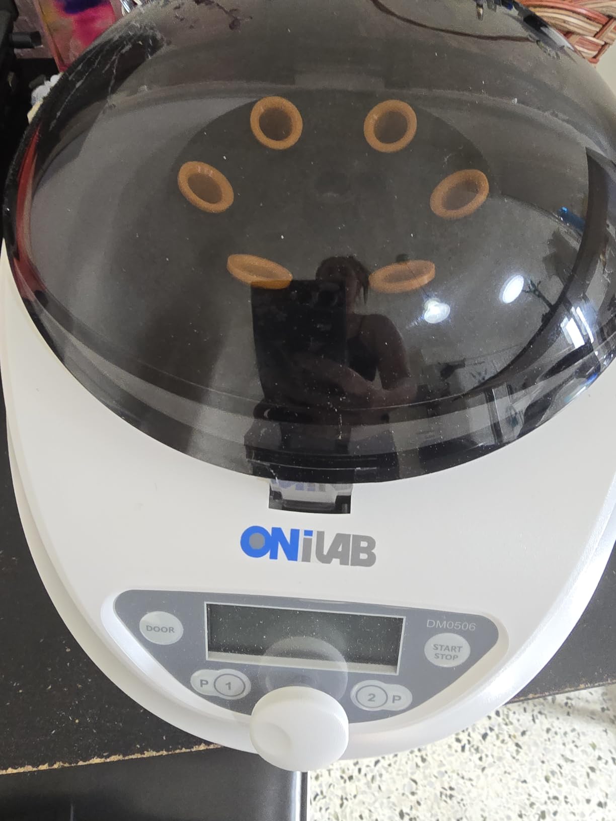 ONiLAB Lab PRP Centrifuge, 6X15ml/10ml/7ml/1.5-5ml, 300-5000RPM, Max 2600×g customer photo 1