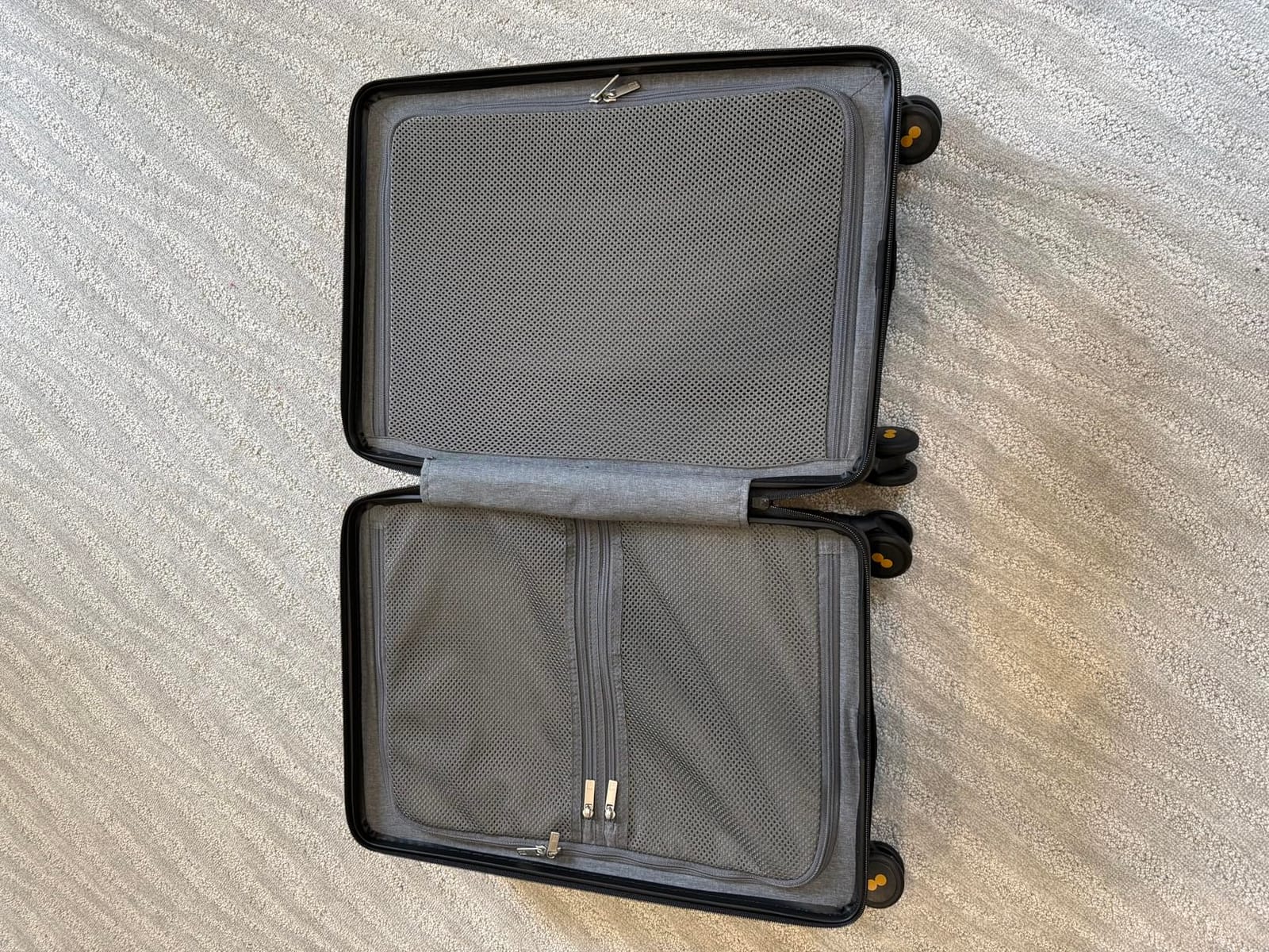 LEVEL8 Carry on Luggage Airline Approved, Carry-on Suitcases with Wheels, Lightweight Hardside Luminous Textured Luggage for Travel with Tsa Lock, 20 Inch, Navy customer photo 1