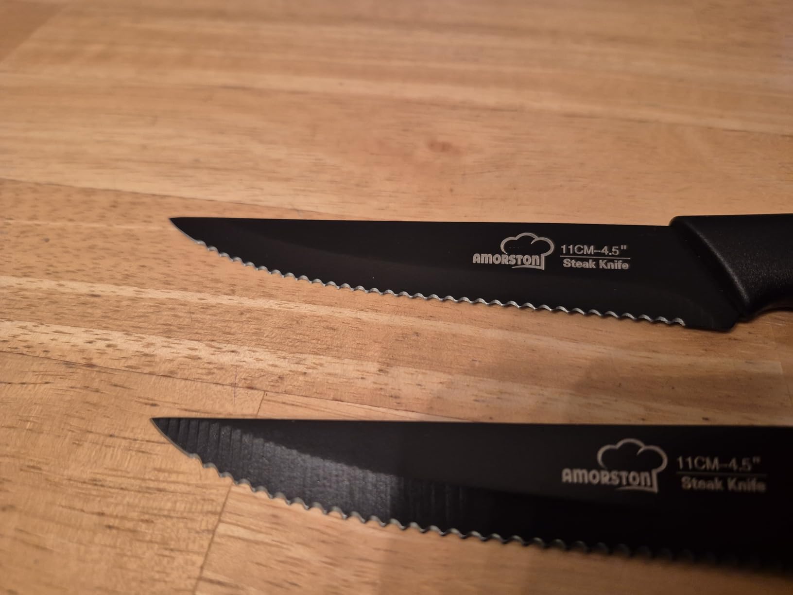 Amorston Steak Knives, Steak Knives Set of 8, Stainless Steel Steak Knife Set, Serrated Knives Dishwasher Safe, Elegant Black Mothers Day Gifts for Women customer photo 1