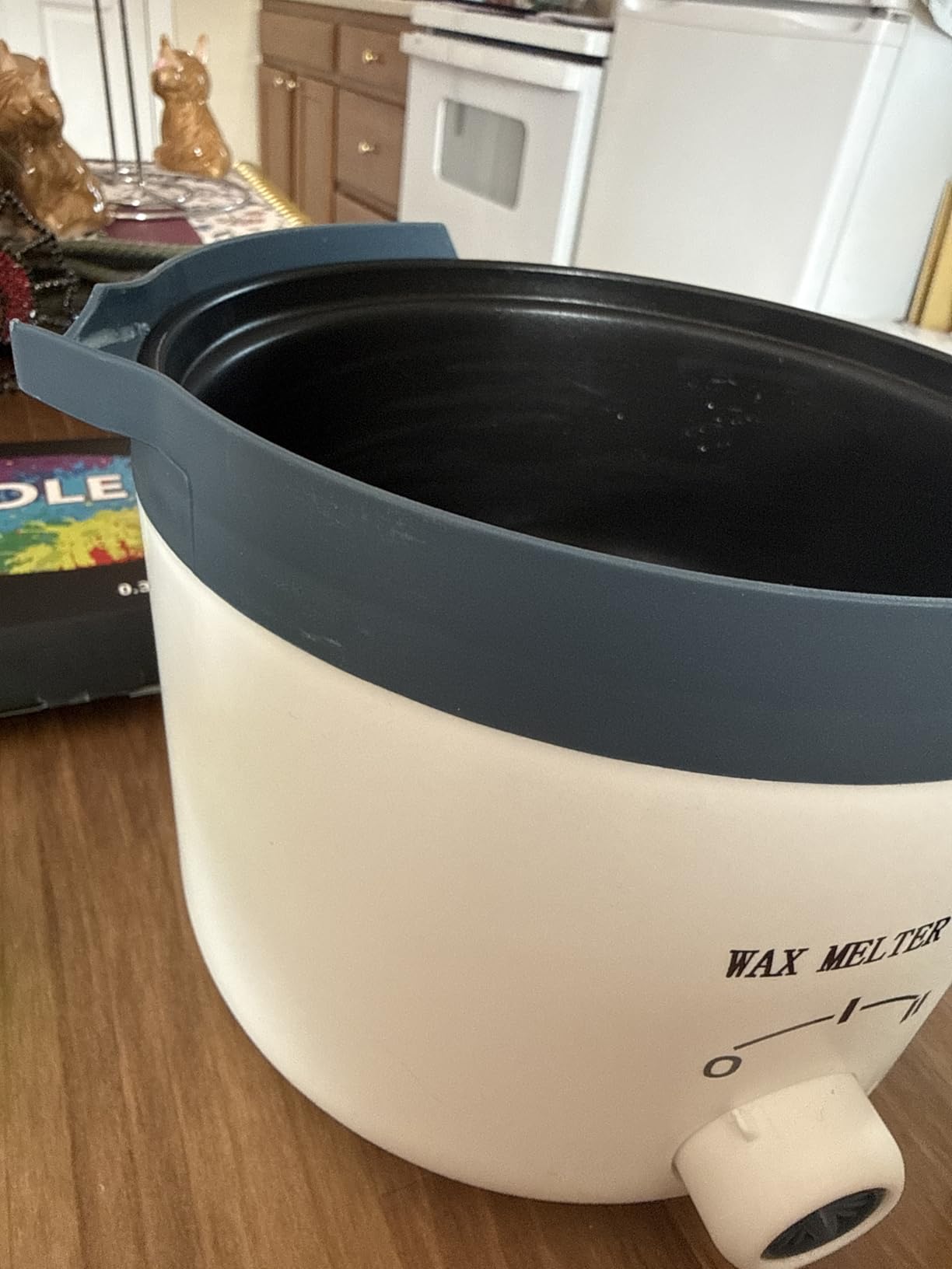 Ksedcon Electric Wax Melter Pot for Candle Making with Pouring Spout 1.5Qt | Non-Stick Wax Melting Pot with Digital Thermometer, Small Candle Maker to Make Your Own Candles customer photo 1