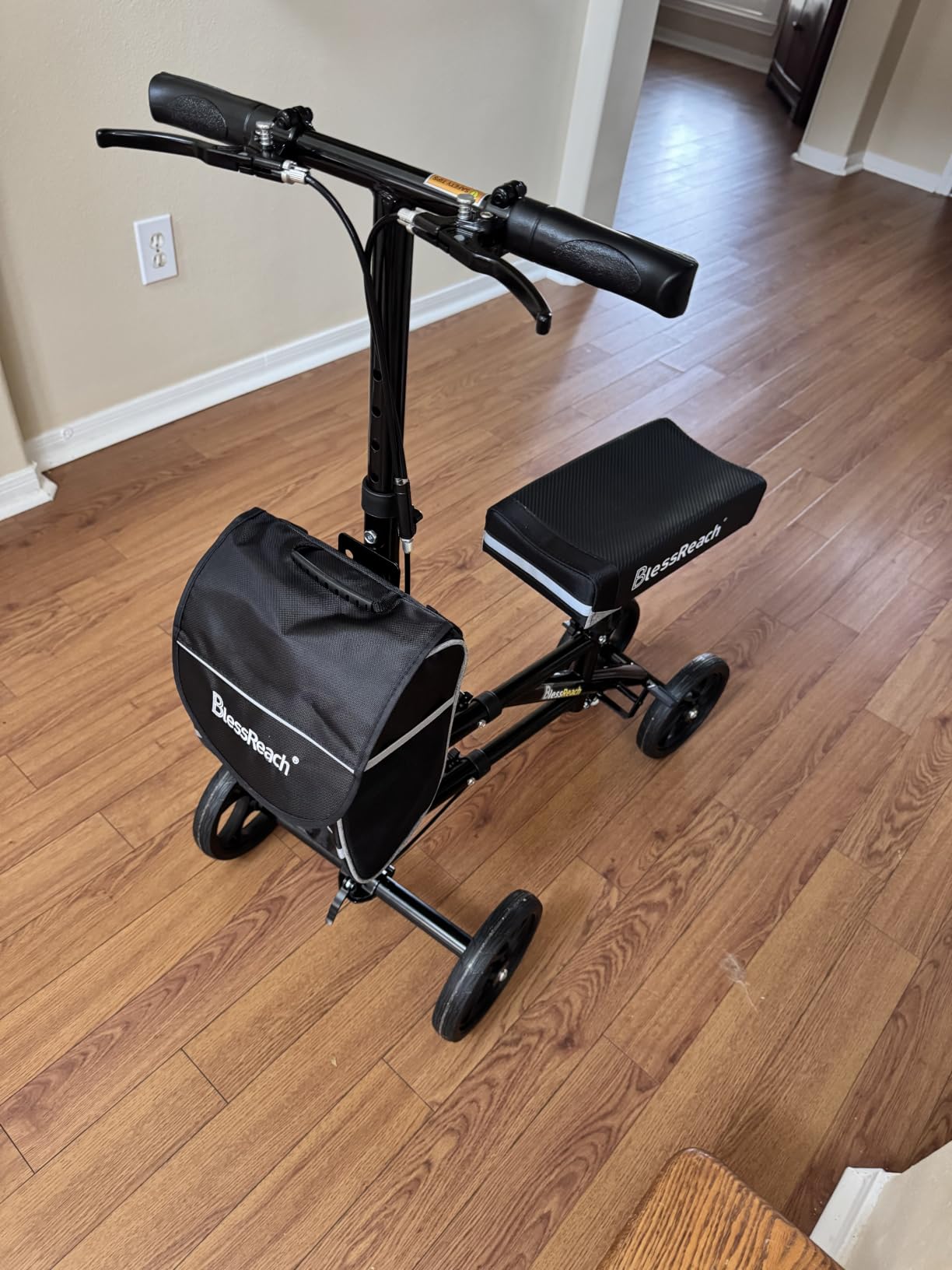BlessReach Lightweight Knee Scooter for Adults for Foot Injuries,Knee Pad customer photo 1