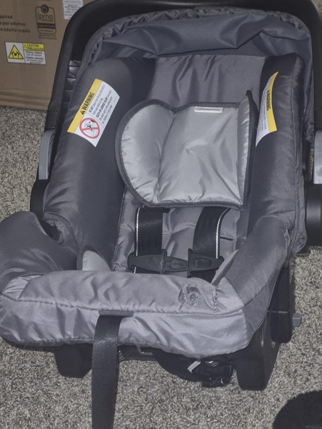 Baby Trend EZ-Lift™ Plus Infant Car Seat, Ultra Grey – Newborn Comfort Padding, Lightweight Carry Build, Adjustable Harness System customer photo 2