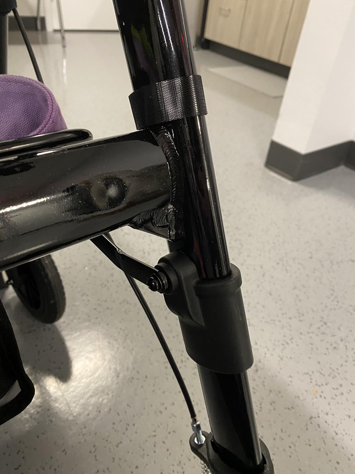 450Lbs Bariatric Walker,Heavy Duty Rollator Walkers for Seniors with Seat customer photo 1