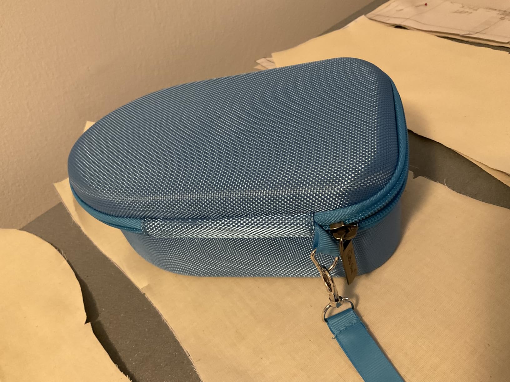 The Quilted Bear Mini Steam Iron for Quilting & Travel with Case, Black customer photo 1