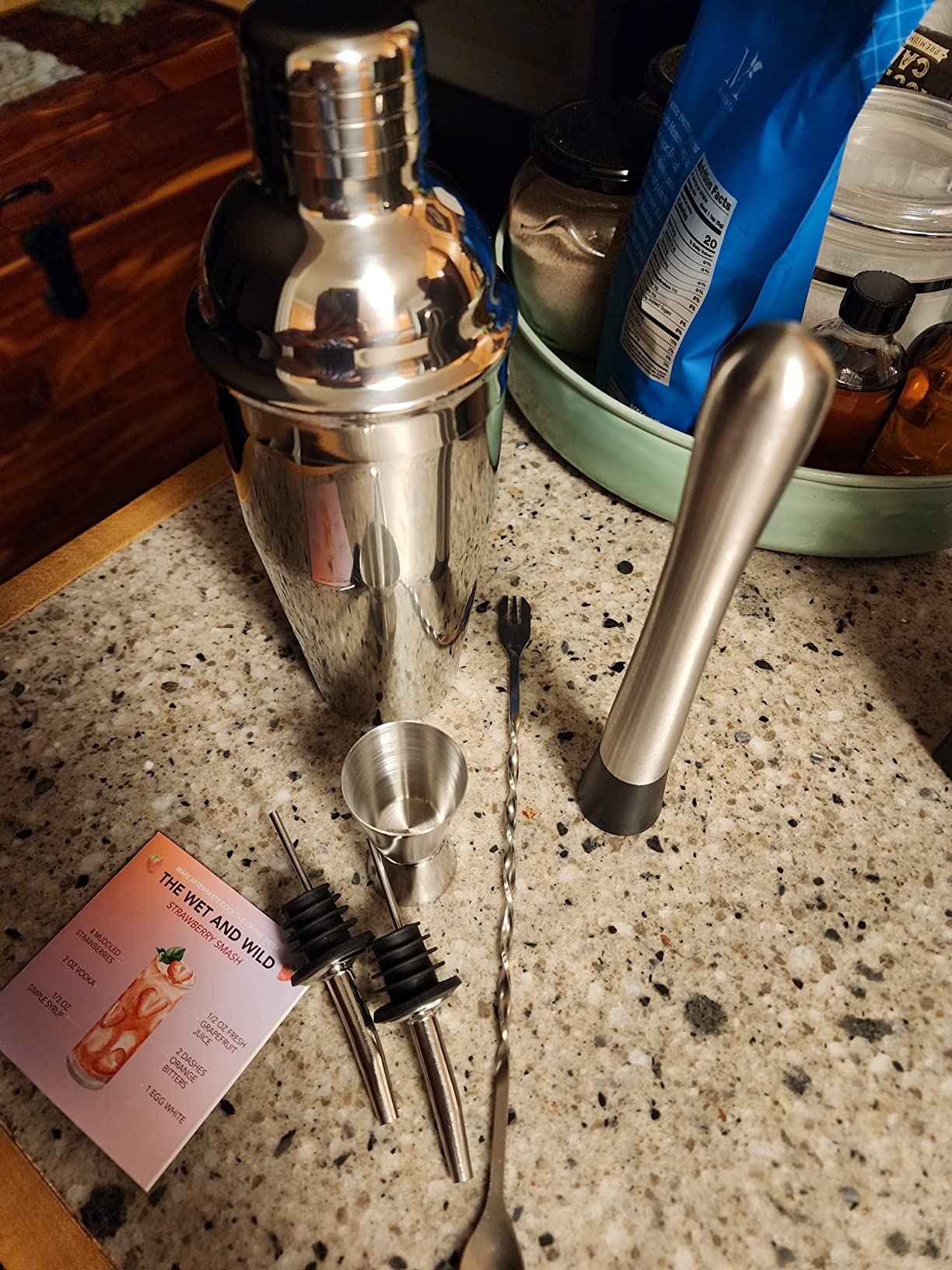 Cocktail Shaker Set, 6-Piece 18/8 Food-Grade Stainless Steel Mixology Bartender Kit - Premium Bar Tools with Muddler, Jigger, Spoon & Pourers - Rust-Proof, Leak-Proof & Dishwasher Safe Gift for Men customer photo 1