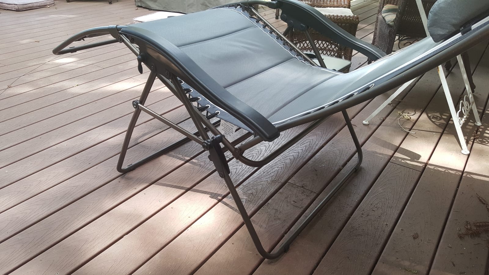 Timber Ridge Oversized Zero Gravity Chair, 33In Wide XXL Zero Gravity Reclining Chair with Side Table, Full Padded Lounge Chair for Outdoor Camping Patio Lawn, Heavy Duty Supports 500lbs, Blue-1 Pack customer photo 1