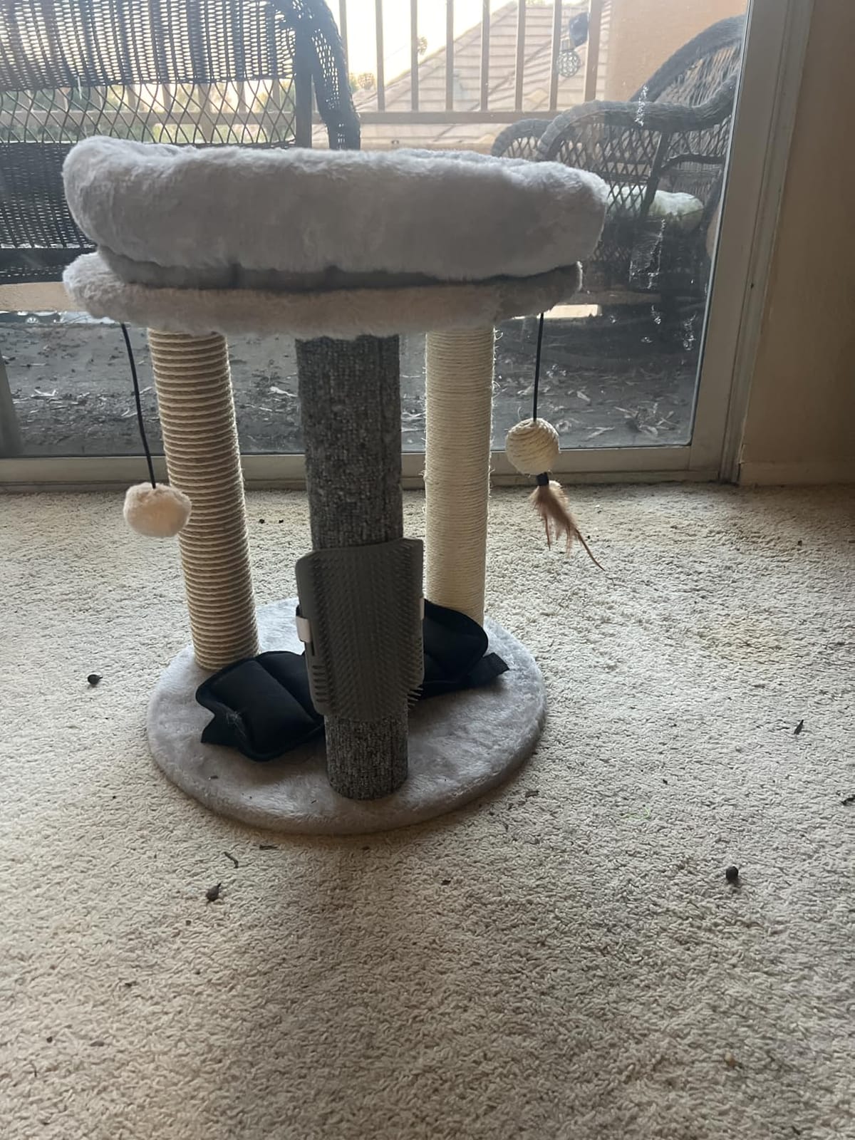 MECOOL 4in1 Small Cat Tree, Scratching Post with Tower Soft Bed, Sisal Carpet Jute Posts with Three Hanging Ball Toys and Massage Brush for Indoor Cats and Kittens customer photo 2
