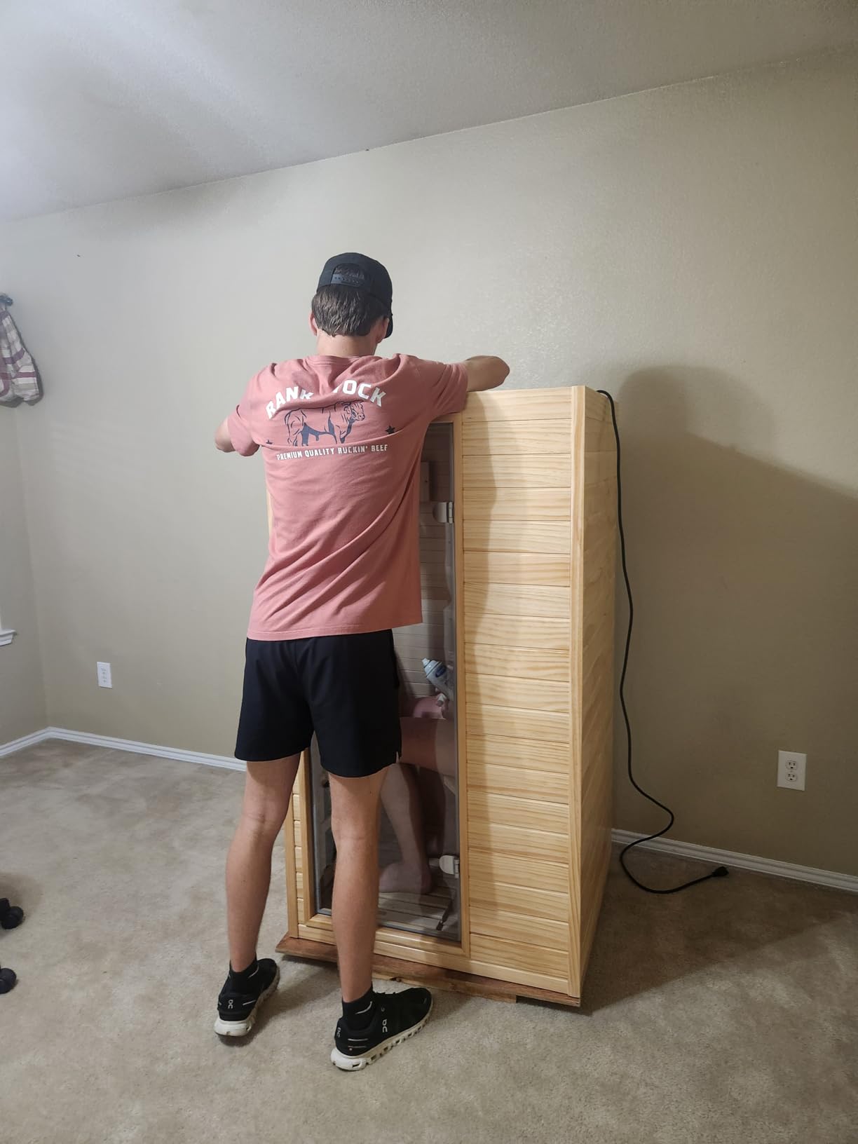 Homsido Infrared Home Sauna Room 1 Person Hemlock Wooden Indoor Dry Sauna,Low EMF 1200W/110V Heaters Panels,LCD Control Panel,10 Minutes Pre-Warm up,Time and Temp Pre-Set,1-Year Aftersale customer photo 1