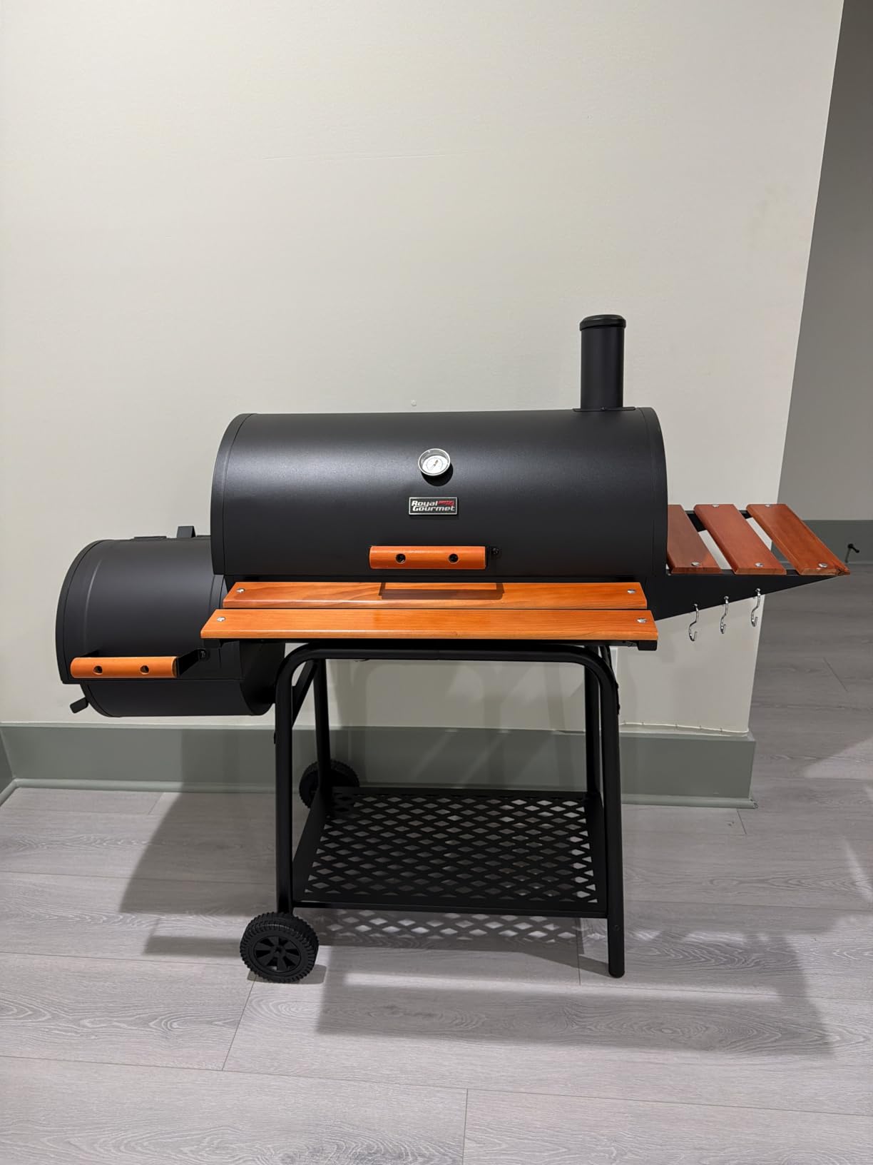 Royal Gourmet 30-Inch Charcoal Grill with Offset Smoker, Wood-Painted Table customer photo 2