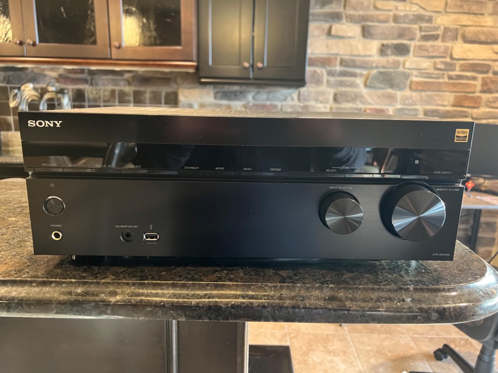 Sony STR-AN1000 7.2ch Home Theater 8K A/V Bluetooth Receiver | Dolby Atmos & DTS:X Surround Sound, WiFi, Google Chromecast, Spotify connect, Apple AirPlay, HDMI 2.1 customer photo 1