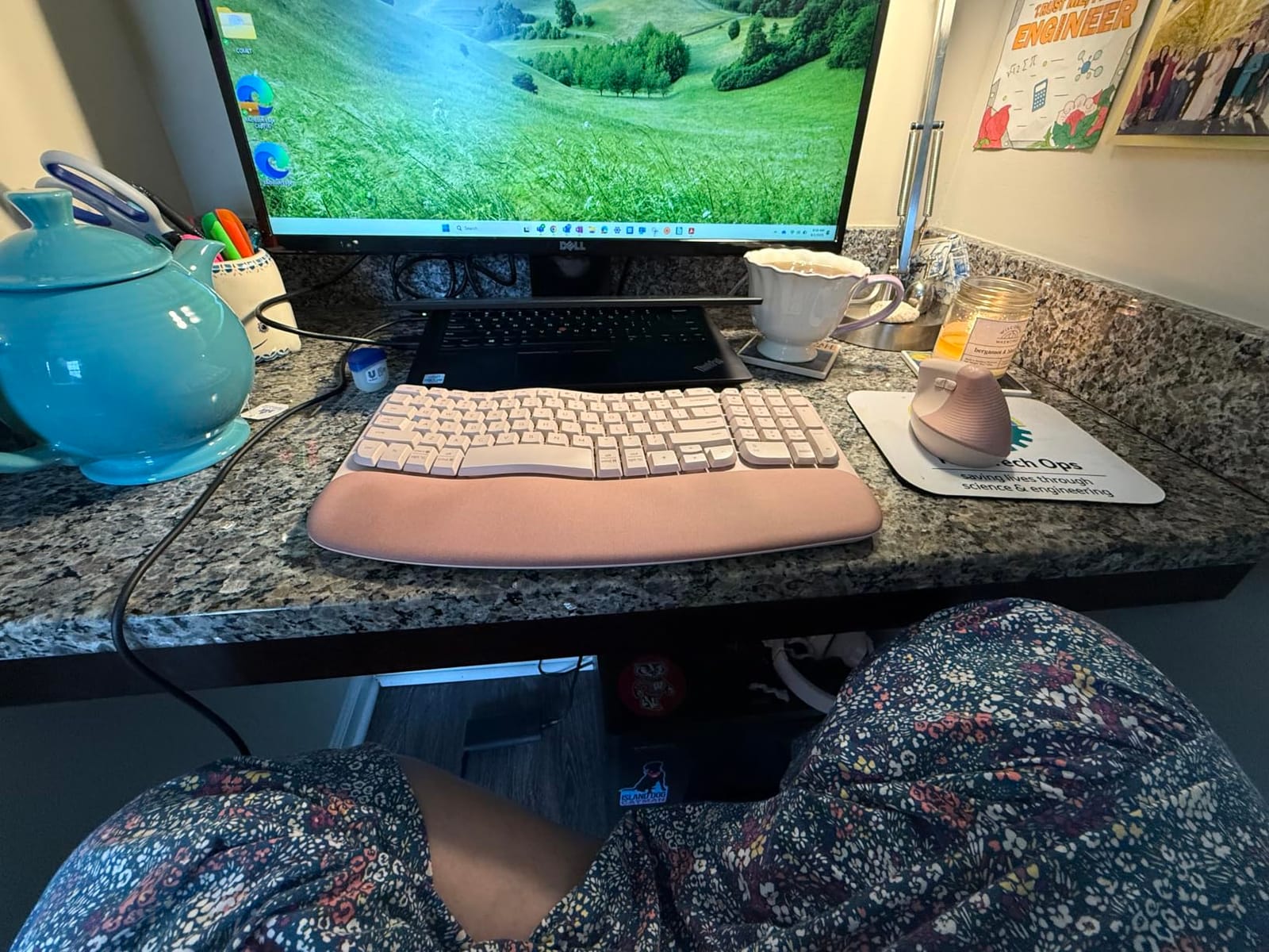 Logitech Wave Keys Ergonomic Wireless Keyboard with Palm Rest - Graphite customer photo 2